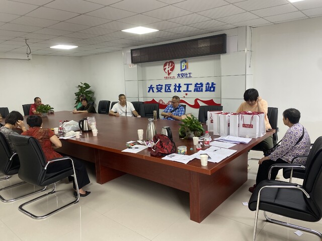 辅具发放2.JPG